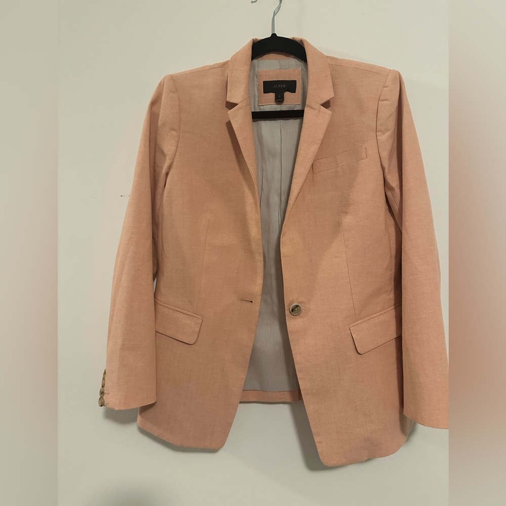 Jcrew linen blazer. Size 6. Apricot color. Gently worn. Perfect for the office.